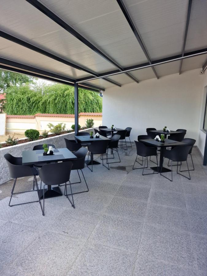 Pensiunea Ada Bascov Exterior foto